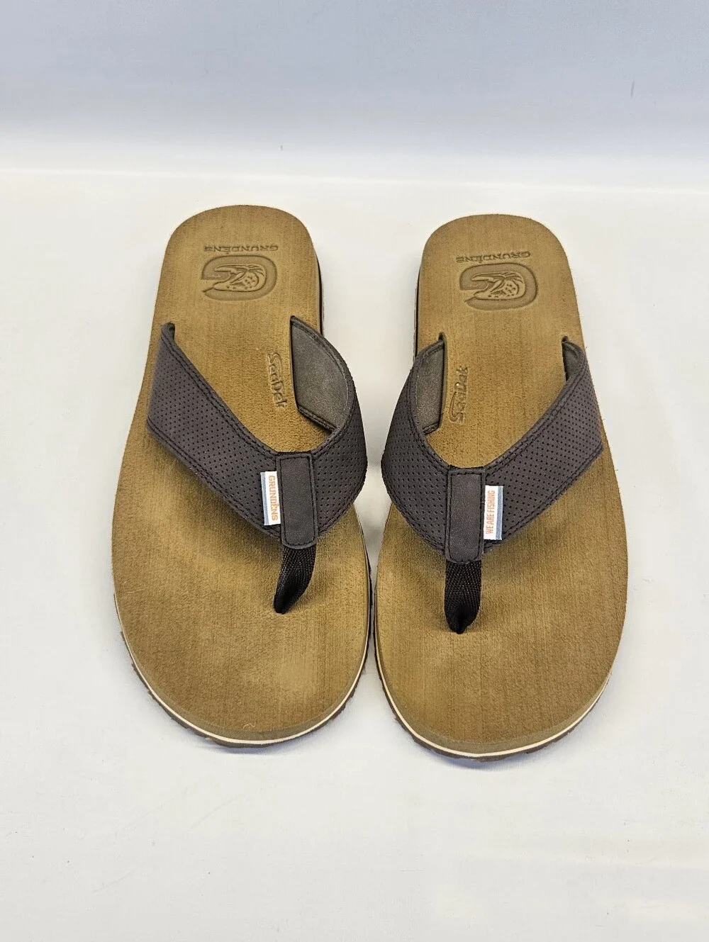 Grundens Sandals SeaDek Flip Flops Mens Size 11 Brown Post Toe Vacation Beach